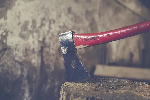Restauration de Meubles Anciens : Les Erreurs à Éviter