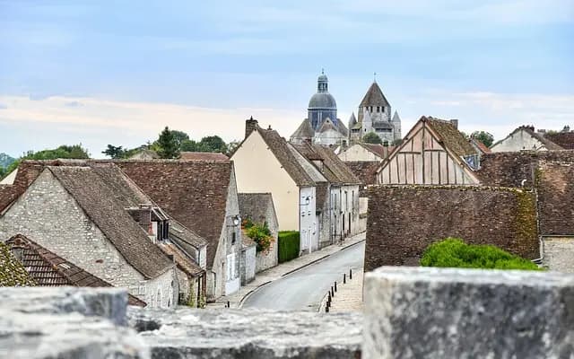 Comment choisir les meilleurs produits pour restaurer vos meubles