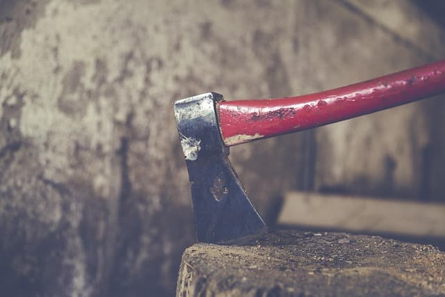 Les étapes clés pour restaurer un meuble ancien avec succès